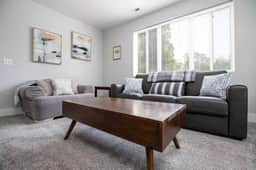 Historic Avenues Two Bedroom Suite!
