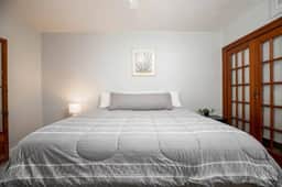 Historic Avenues Two Bedroom Suite! - Image 5