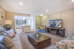 Perfect Condo in Heart of PC, with Pool & Hot Tub!