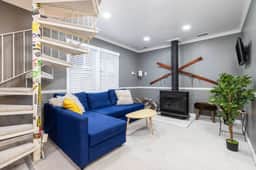 Perfect PC Location - Walk to Ski Lift & Main St. - Image 5