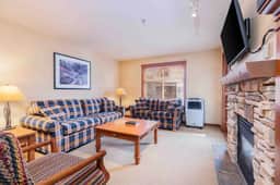 Powderhorn Suite-Ski/Out, Hot Tub w/ Mountain View