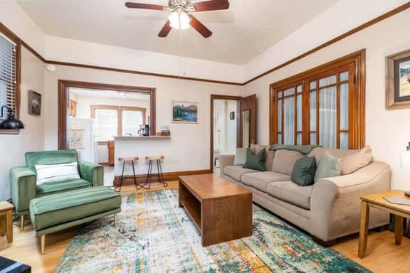 Craftsman Cabin - Historic Dtwn Avenues Apartment00
