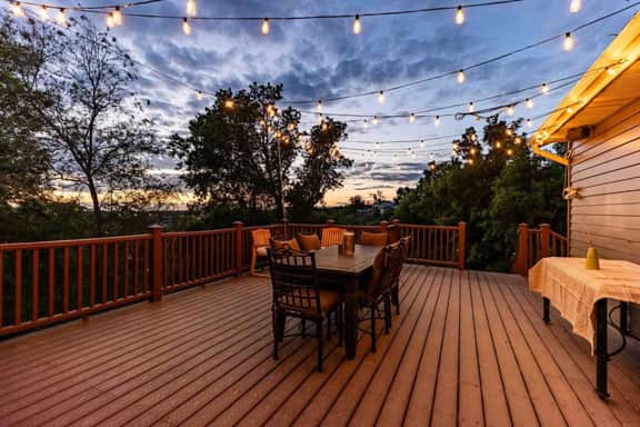 Farmington Basecamp-Hot Tub, Large Deck and View!