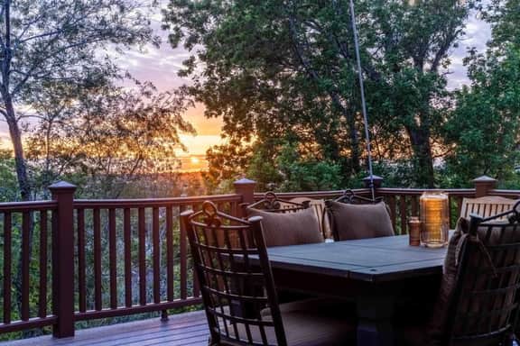 Farmington Basecamp-Hot Tub, Large Deck and View!