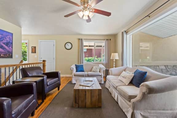 Gem-Mt. Olympus Retreat - Close to Canyons & City
