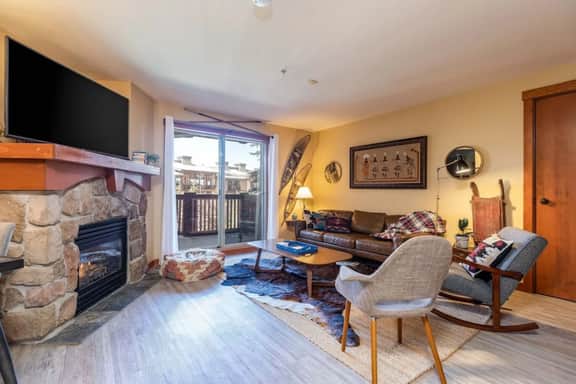 Ski in/out,Pool,Hot Tub,Pool Table - Resort View!