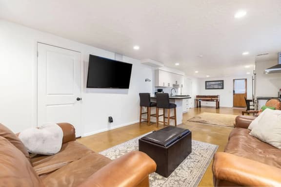 Ski Bum Chalet-Close to Resorts!