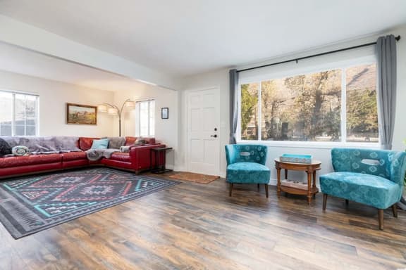 Wasatch Cottonwood Canyons Cottage-HotTub, PoolTable, Skier's Dream!