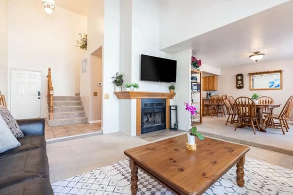 Wasatch Grove - Prvt Hot Tub, Close to Cottonwood Canyons Resorts!